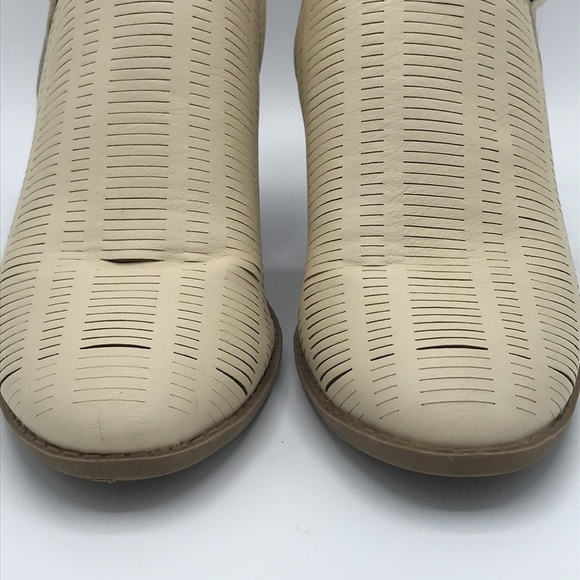 SUGAR CREAM BOOTIE HEELS SIZE 7.5 - Picture 7 of 12